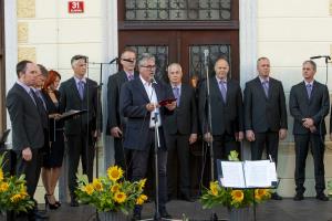 208 Koncert pod lipo Foto atelje Postojna